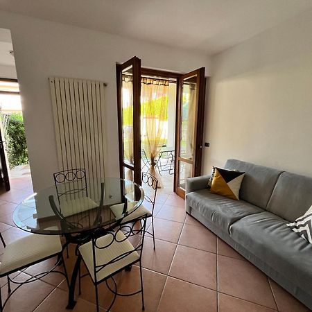 Magic Desenzano Apartment Desenzano del Garda Exteriör bild