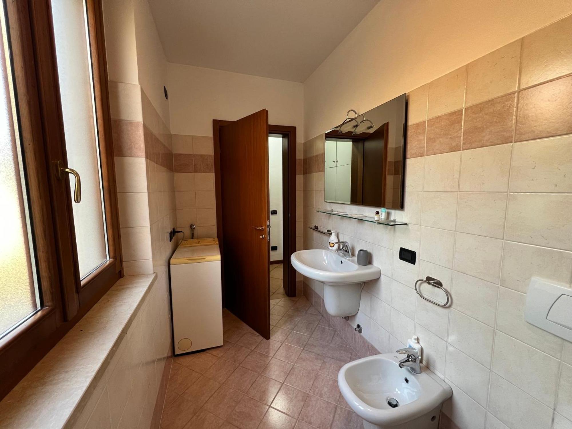 Magic Desenzano Apartment Desenzano del Garda Exteriör bild
